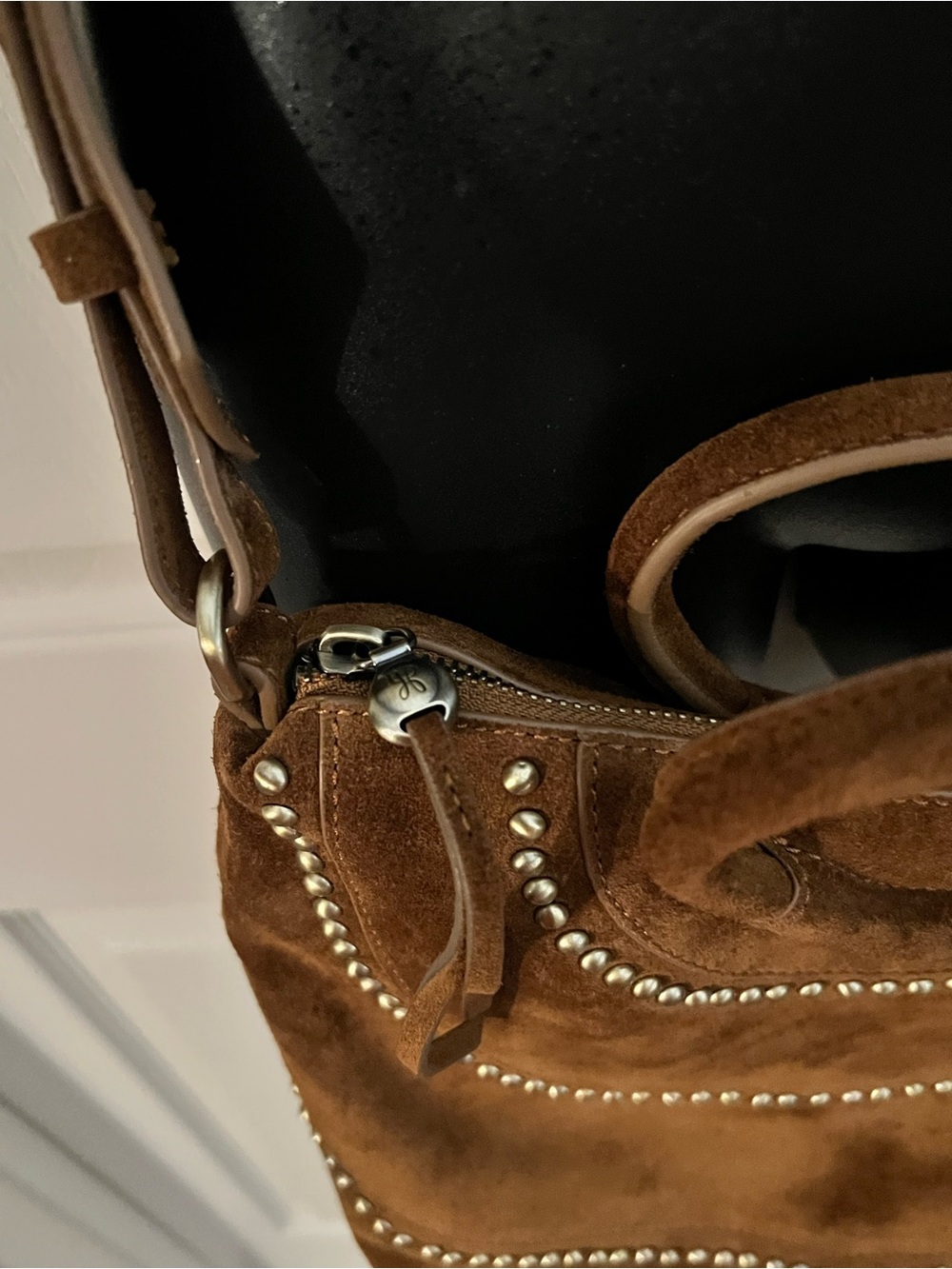 HOBO Brown Suede Studded Front side-Shoulder/Handler Bag-New-Beauty - Picture 6 of 11